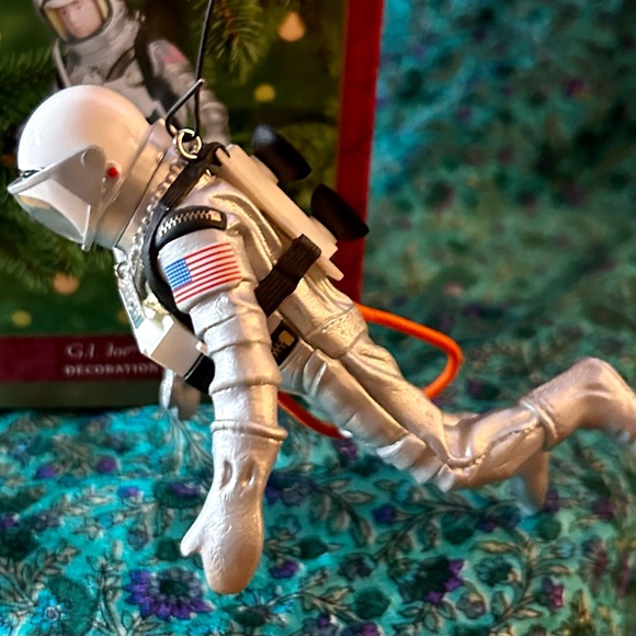 2000 GI Joe Action Pilot Hallmark Keepsake Ornament - Picture 2 of 2